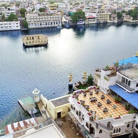 Hotel Devraj Niwas On Lake Pichola Ουνταϊπούρ Εξωτερικό φωτογραφία