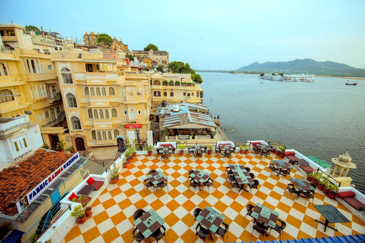 Hotel Devraj Niwas On Lake Pichola Ουνταϊπούρ Εξωτερικό φωτογραφία