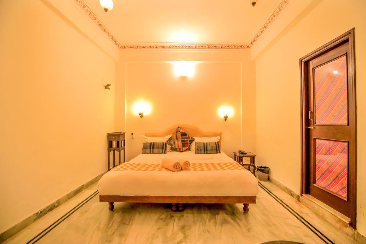 Hotel Devraj Niwas On Lake Pichola Ουνταϊπούρ Εξωτερικό φωτογραφία